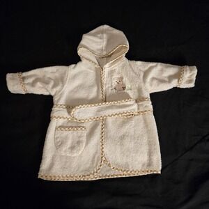 Spasilk Robe Baby 3-6 Months White Terry Hooded Kimono Yogi Bear Embroidered